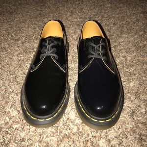 Dr Martens shoe